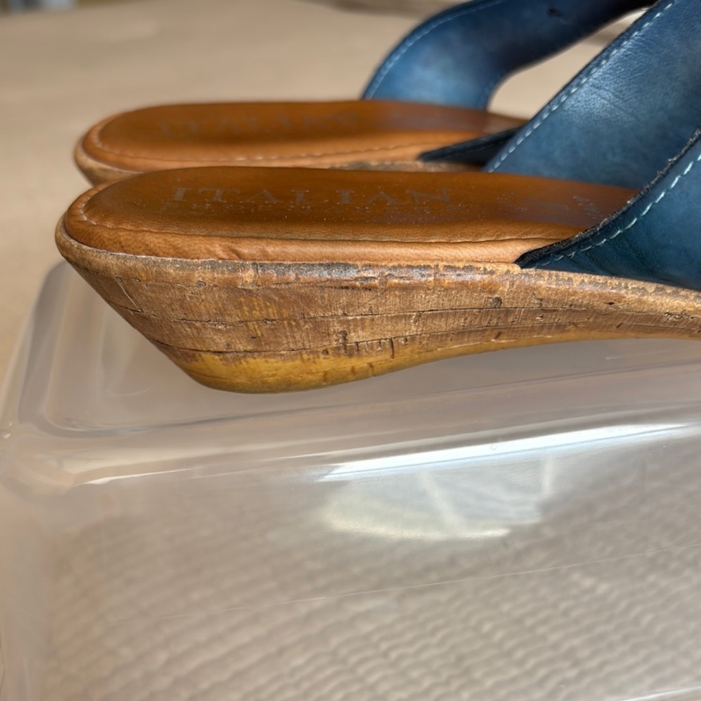 Italian Shoemakers Women's Floral Sandals - Multicolor 10 - Picture 5 of 7